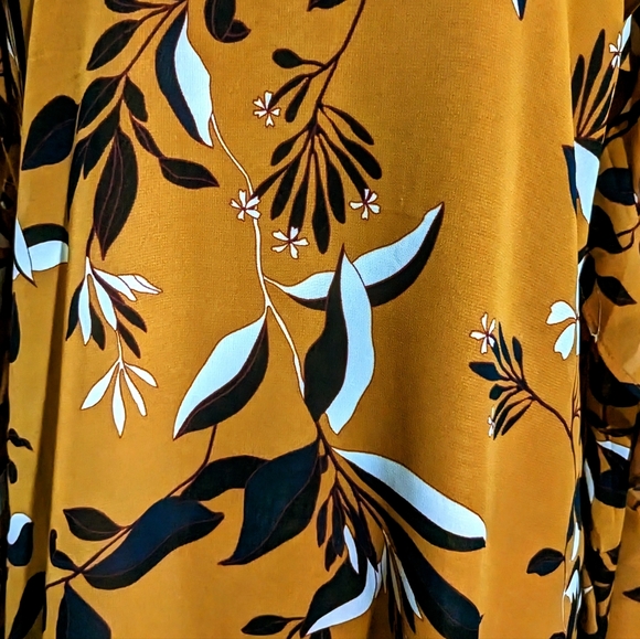 Ann Taylor Factory, Floral Shift Ruffle Mini Dress, Size 0 - Picture 11 of 14